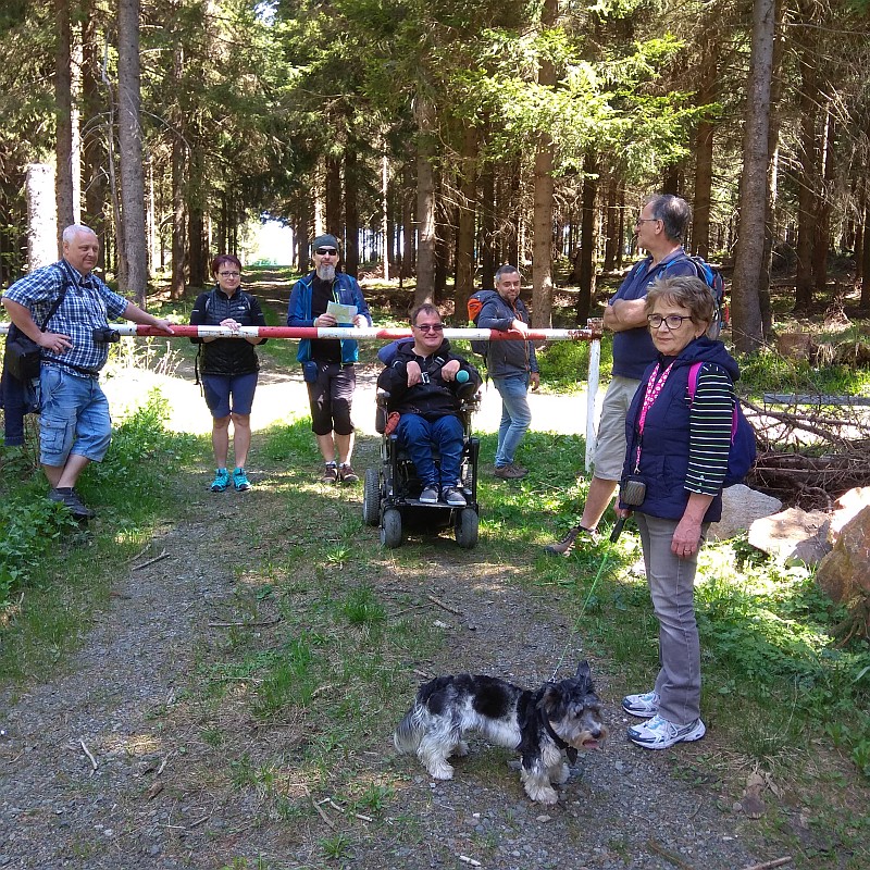 Závora nedaleko skiareálu