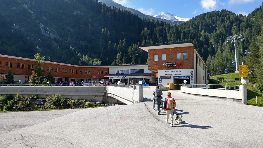 Údolní stanice lanovky